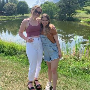 Meet your Posher, Corinne